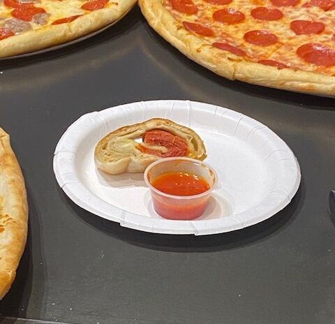 Famiglia Pizza - Pepperoni Stromboli - AC.jpg